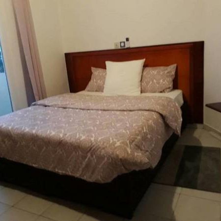 Le Buffle Noir Appart D'Hotes Douala Kültér fotó