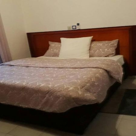 Le Buffle Noir Appart D'Hotes Douala Kültér fotó