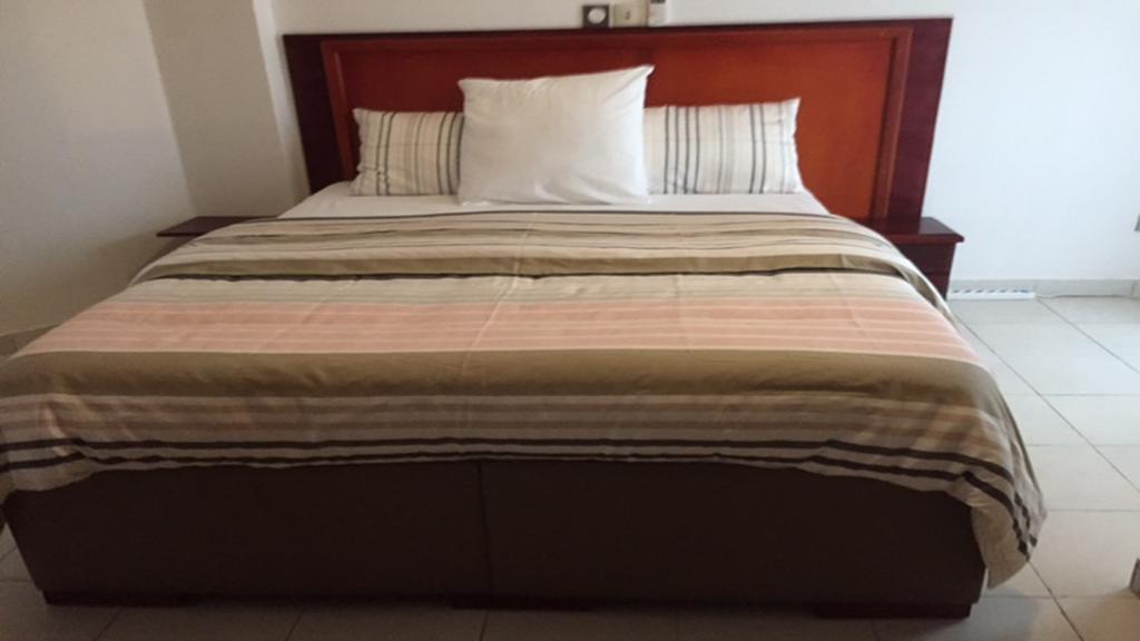 Le Buffle Noir Appart D'Hotes Douala Kültér fotó