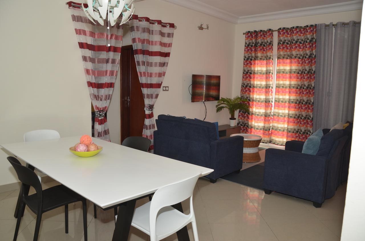 Le Buffle Noir Appart D'Hotes Douala Kültér fotó