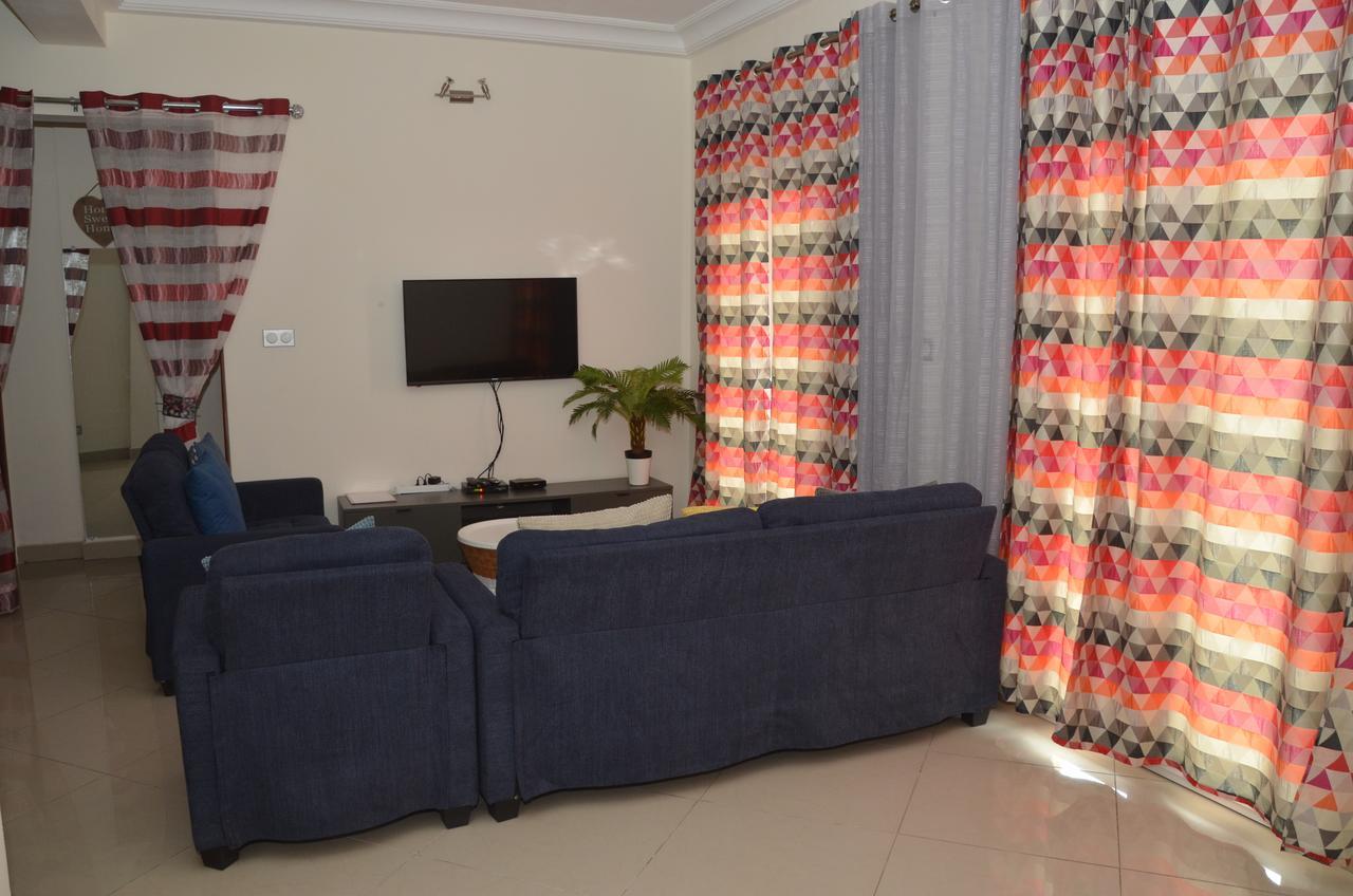 Le Buffle Noir Appart D'Hotes Douala Kültér fotó